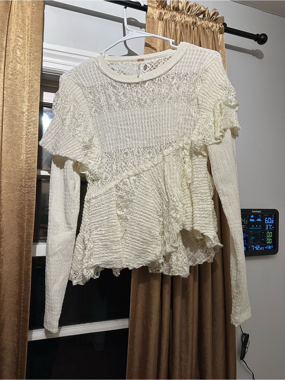Free people Women’s Cream Textured Ruffle Knit Top